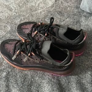 4D Fusio 'Black Orange Pink' men’s size 7.5